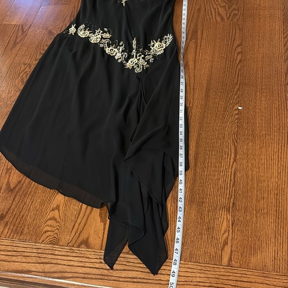 R&M Richards VTG Black bead/embroidered Asymmetrical High-Low formal Dress 10 - Picture 13 of 17